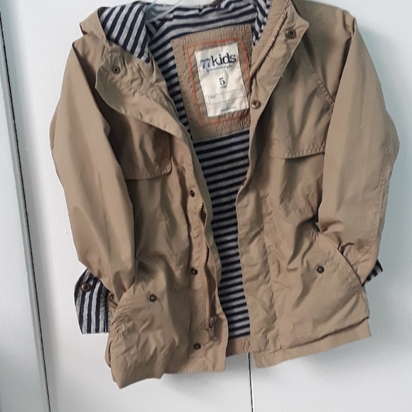 Jacket - Picture 4 of 4